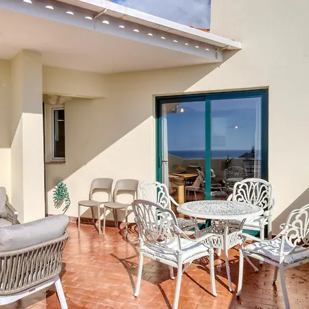 Panoramic View, A In Madeira * Funchal (Madeira)